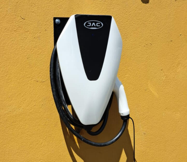 Instalación de cargador JAC